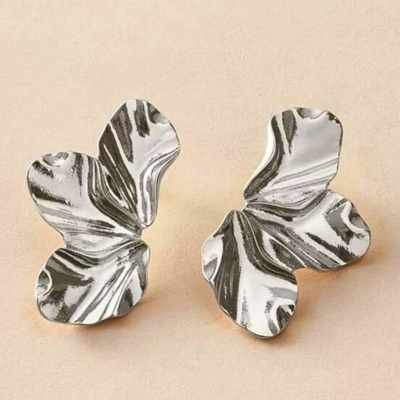 Flower Petal Earrings Silver Floral Earrings Petals Big Earrings Flower Posts - Picture 1 of 16